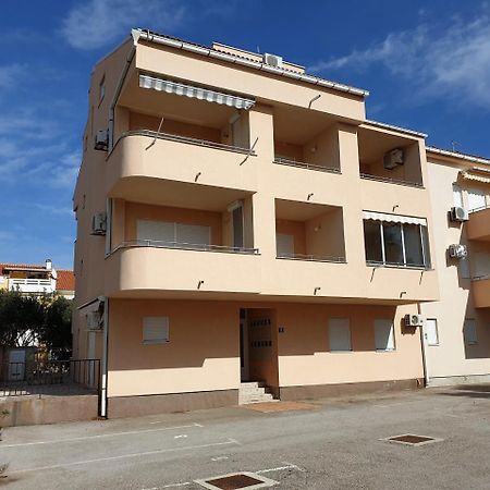 Apartment Valamar Novalja Εξωτερικό φωτογραφία